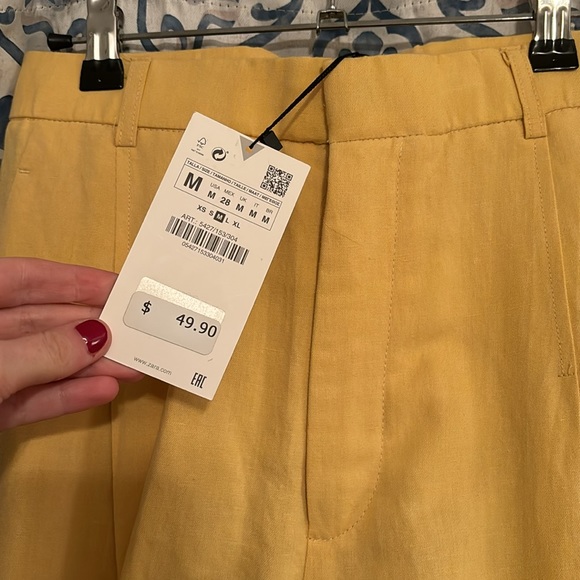 NWT! ✨ Zara Yellow Trousers - Picture 2 of 2